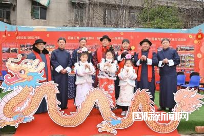 成都龙潭客家人赶场闹花灯：千年客家文化焕发新活力